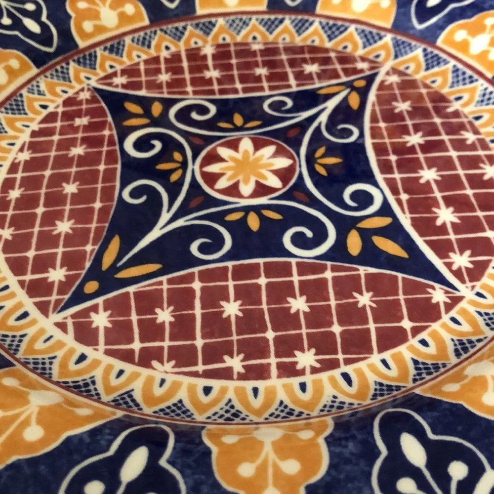 Set of 2 Pier 1 dinner plates. Perfect condition.